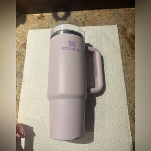 The Quencher H2.0 FlowState Tumbler l 30oz in the color Orchid